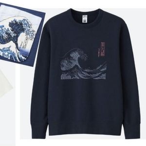 UNIQLO Navy Blue Hokusai Crewneck Sweater